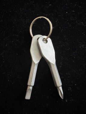 Silver Tone Mini Screwdriver Keychain Set New without Tags